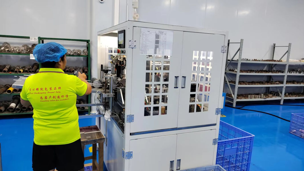 Guangzhou Huihua Packaging Products Co,.LTD linia produkcyjna producenta