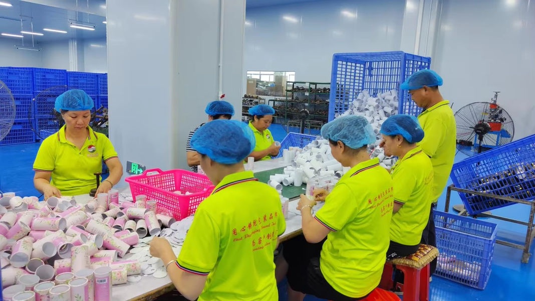Guangzhou Huihua Packaging Products Co,.LTD linia produkcyjna producenta